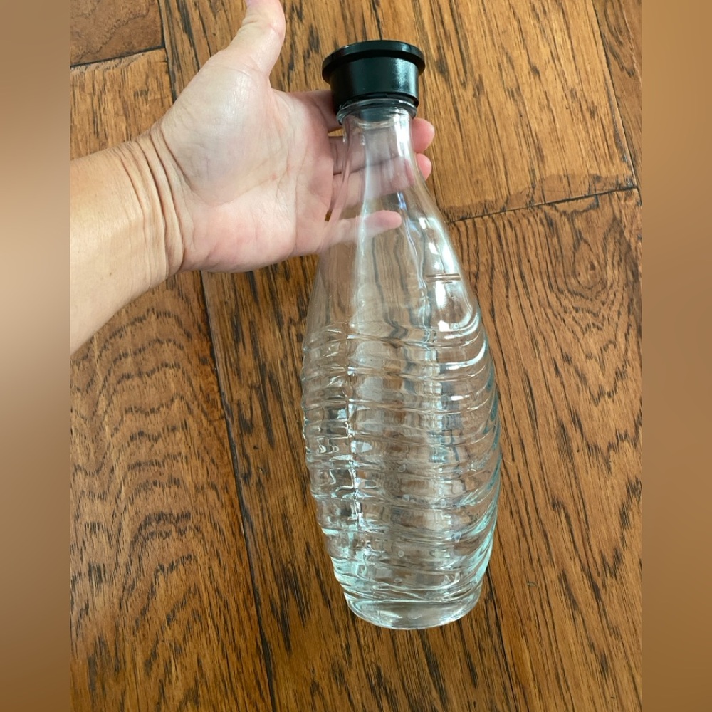 SODASTREAM GLASS CARAFE BOTTLE 21oz. NEW (SEE PHOTOS)